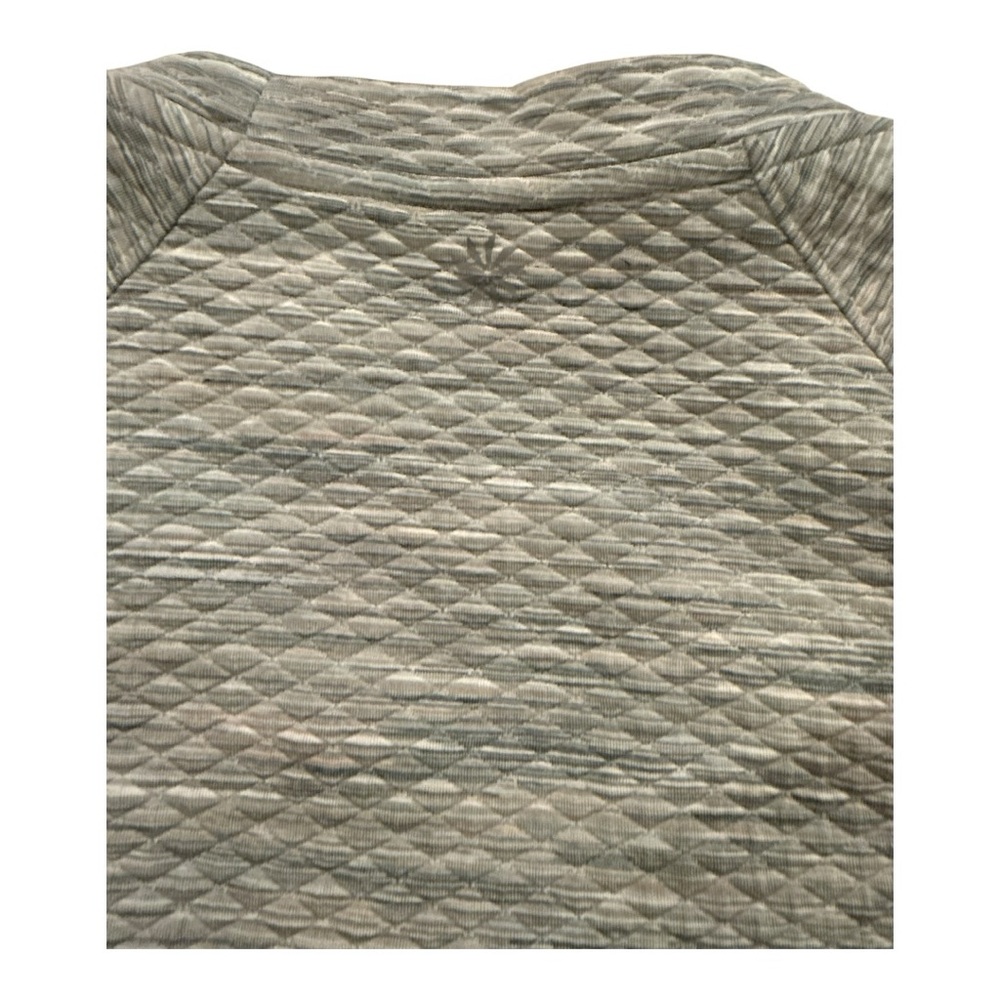 Athleta Women’s Snowscape Crew Gray and White Long Sleeve Top Size Lg - Picture 6 of 12